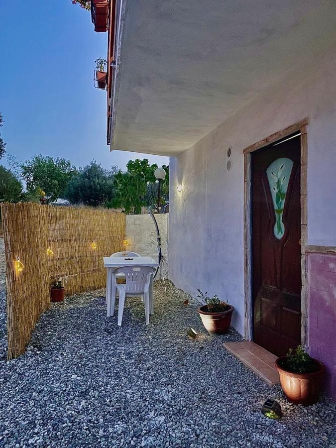 Monolocale Deluxe A 2,7 Km Dal Mare Per 2 Persone Διαμέρισμα Siderno Εξωτερικό φωτογραφία