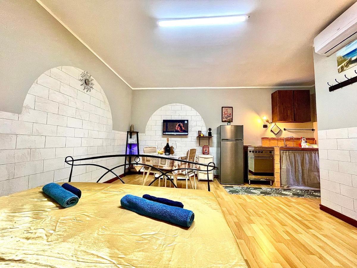 Monolocale Deluxe A 2,7 Km Dal Mare Per 2 Persone Διαμέρισμα Siderno Εξωτερικό φωτογραφία